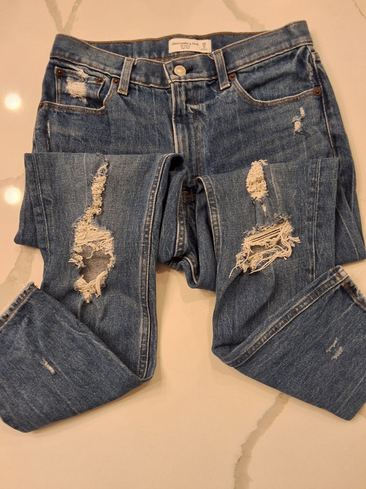 Abercrombie & Fitch The Skinny High Rise Size 28/6 Distressed Womens Jeans