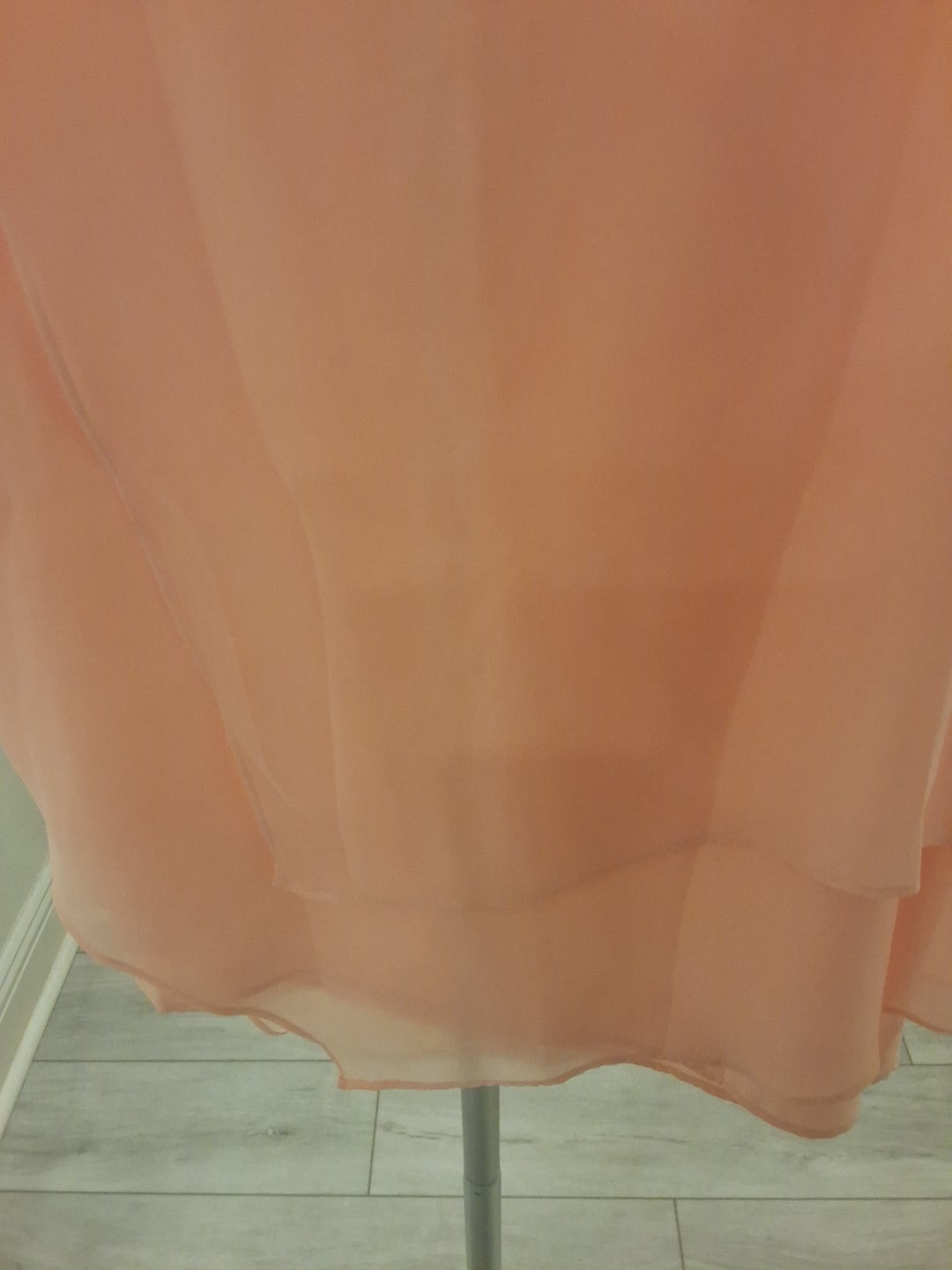 Calvin Klein Peach Sheer Size M Womens Stretch Sleeveless Multi Layer Blouse