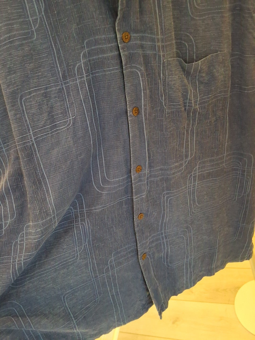 Tommy Bahama 100% Silk Size XL Mens Blue Hawaiian Geometric Shirt