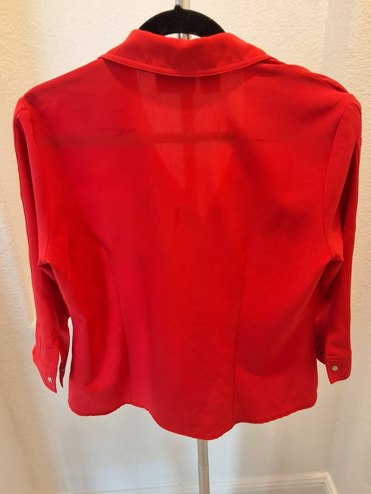 Kathy Che Stretch Size 8 Womens Embellished Silver Rough Accents Red Top