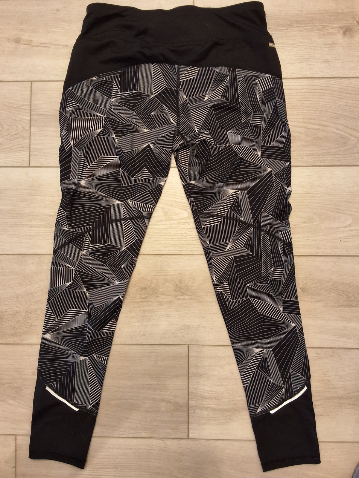Danskin M 8-10 Geometric Mesh Panel High Waist Athleisure Workout Gym Leggings