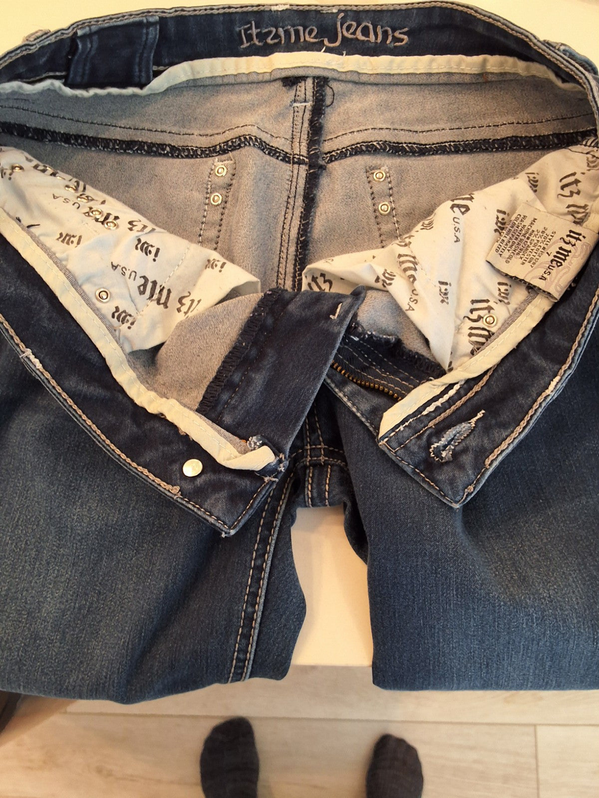 Itz Me Jeans Size 7 Womens Dark Wash Embellished Jeweled Rhinestone Pockets
