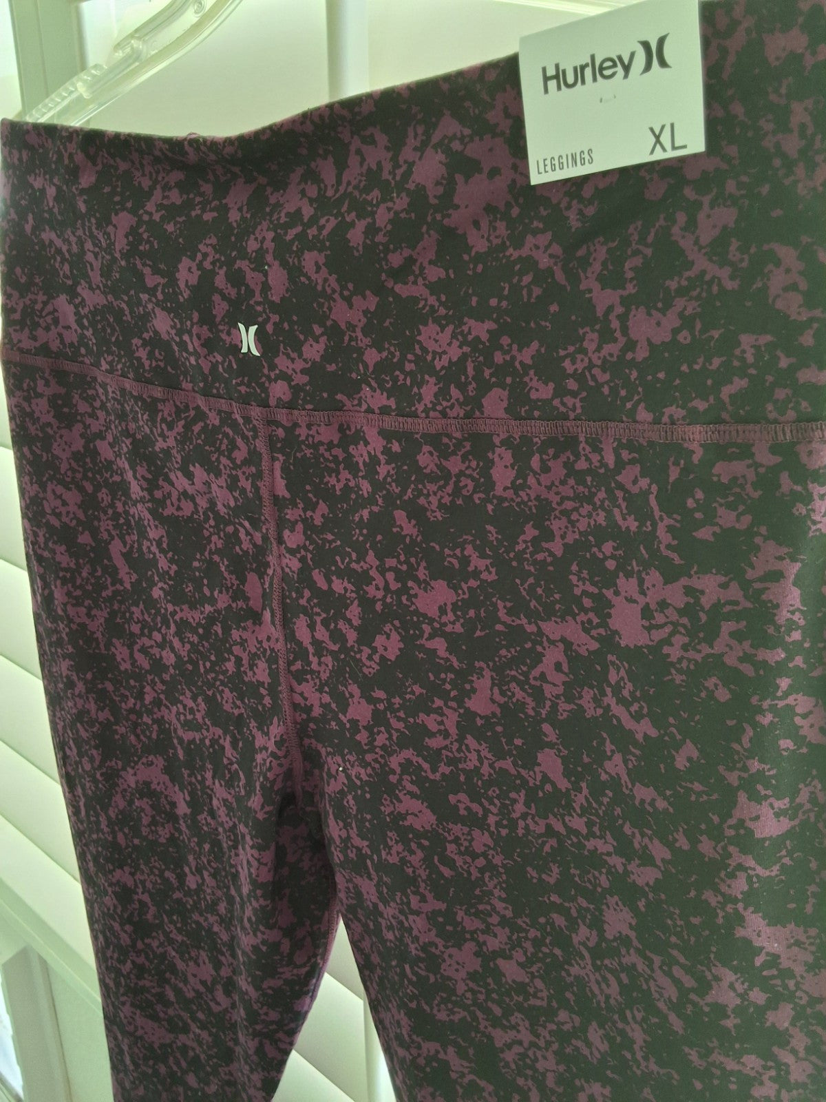Hurley NEW High Waisted Leggings Purple Black Abstract Camo Reversible NEW