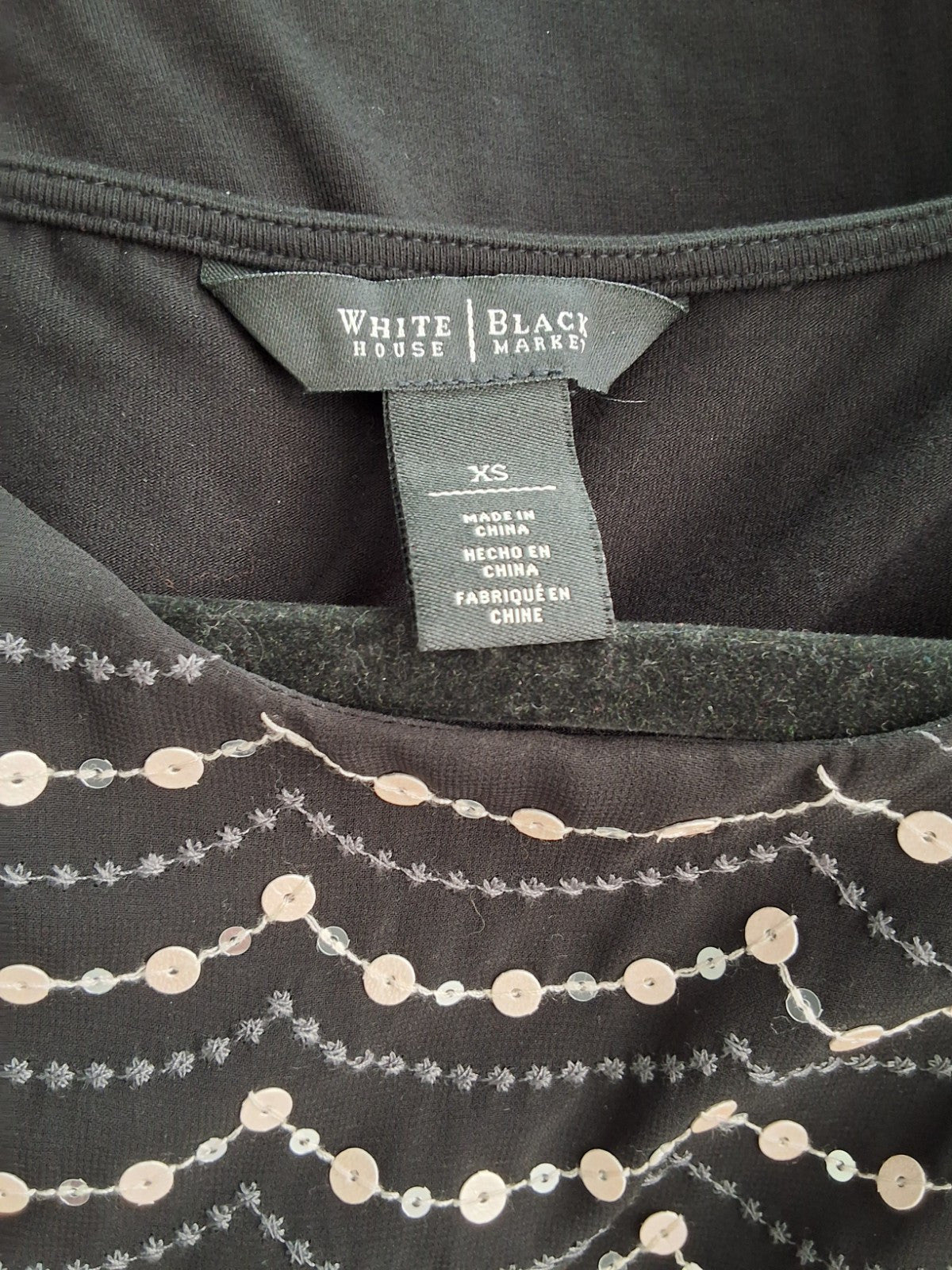 White House Black Market WHBM Embroidered Sequin Scalloped Tank Blouse Size XS