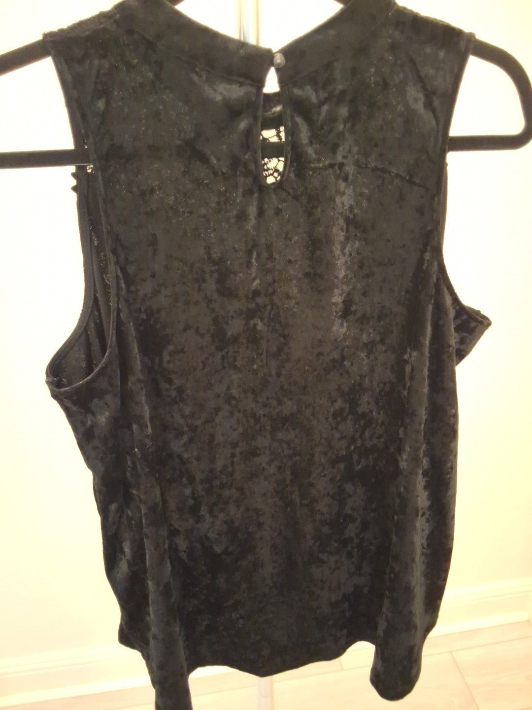 No Boundaries Size XL Black Lace And Velvet Sleeveless High Neck Top