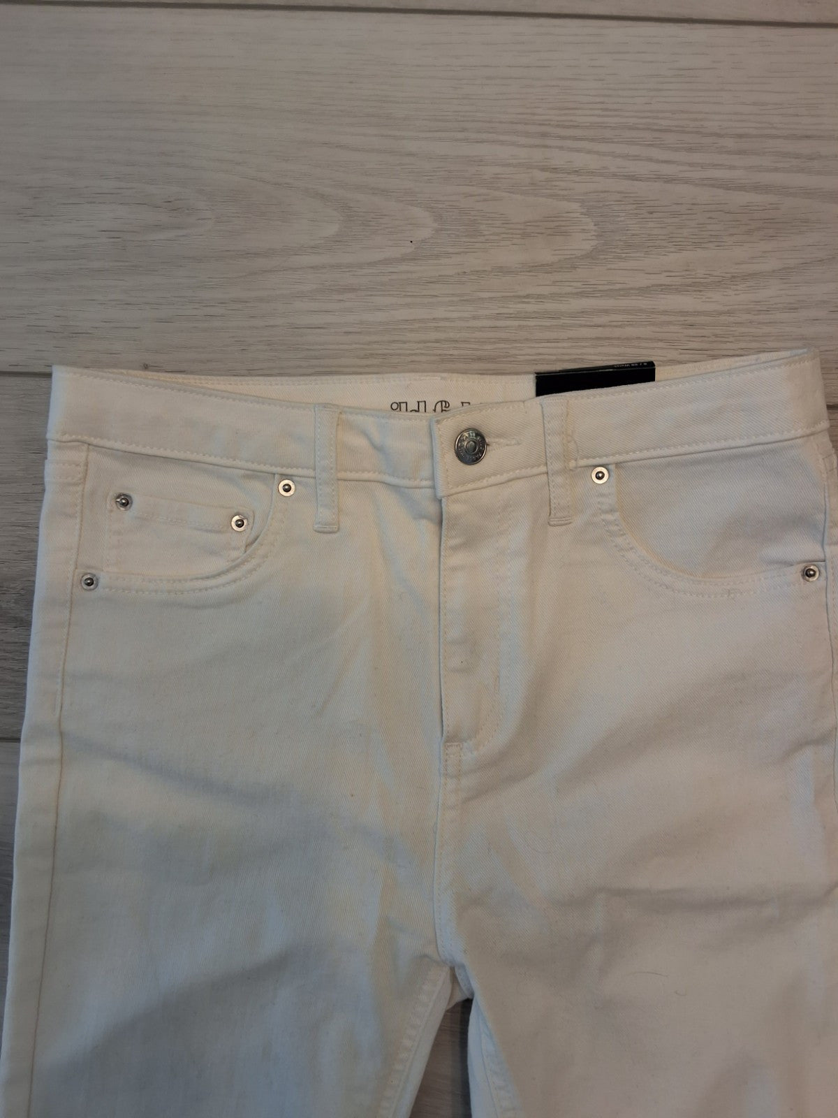 Wild Fable Size 6 Womens High Rise Skinny Distressed at Knee White Jeans NEW