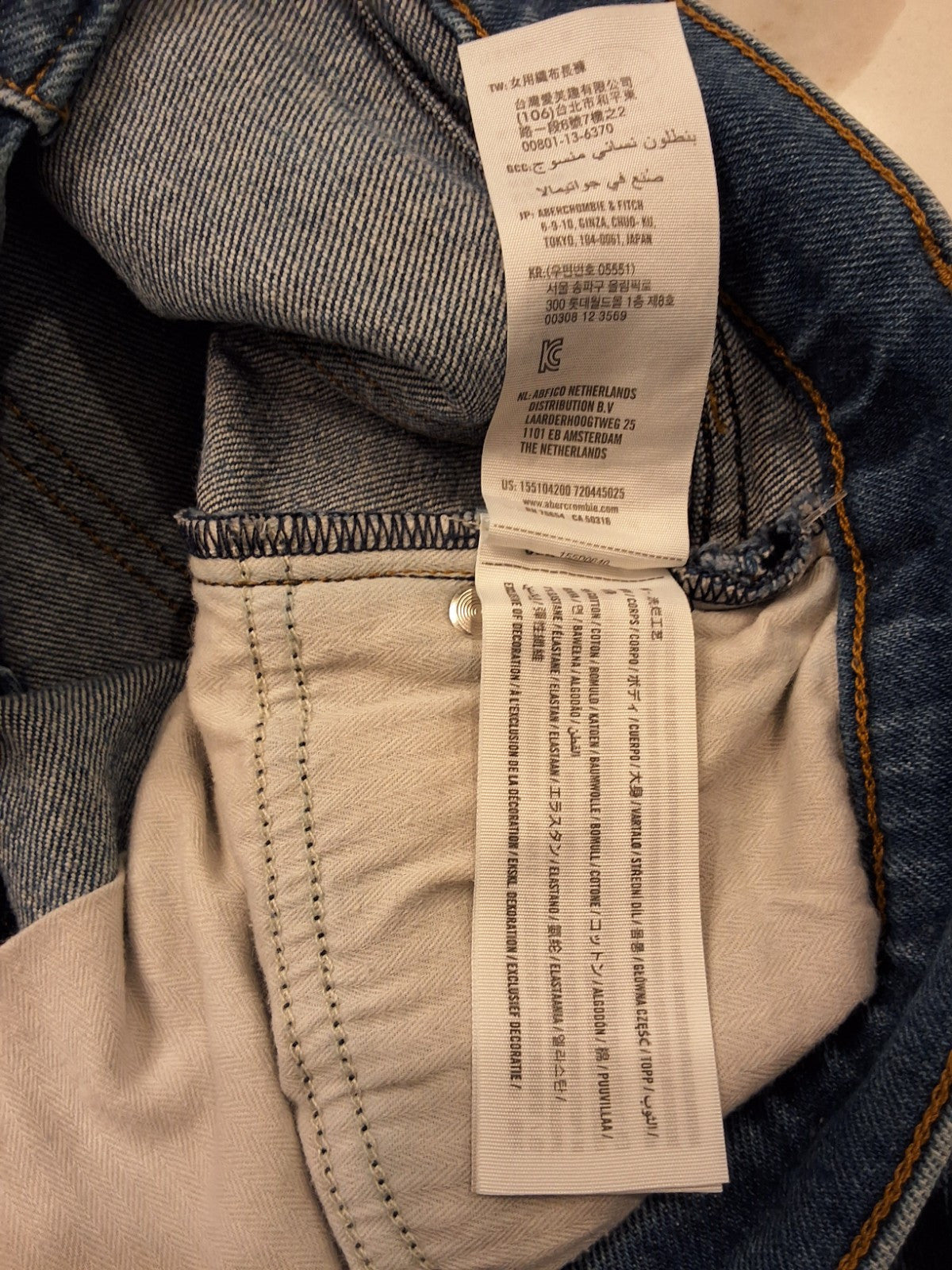 Abercrombie & Fitch The Skinny High Rise Size 28/6 Distressed Womens Jeans