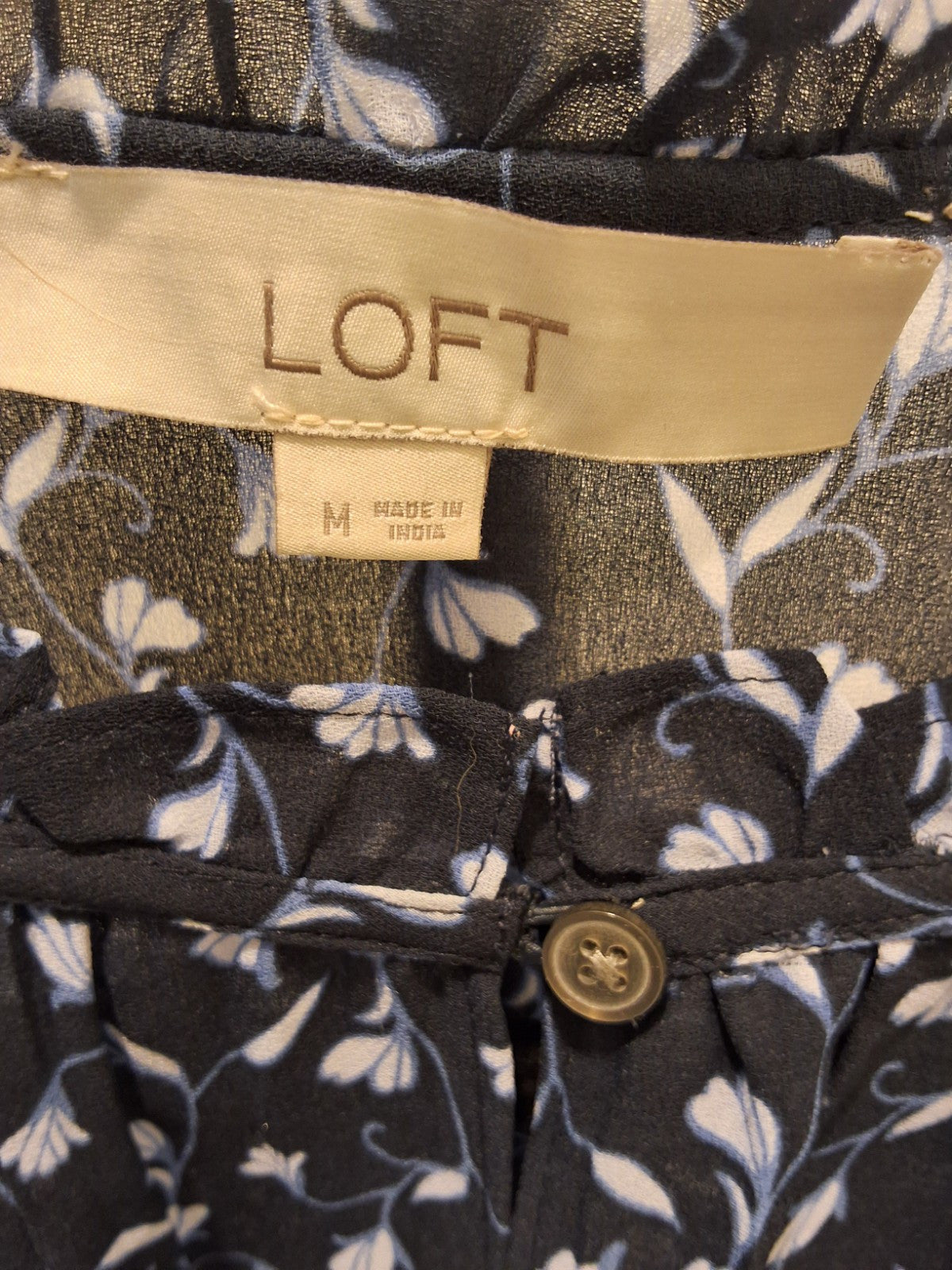 Ann Taylor Loft Pullover Navy Blue Floral Size M Peplum Hem Blouse