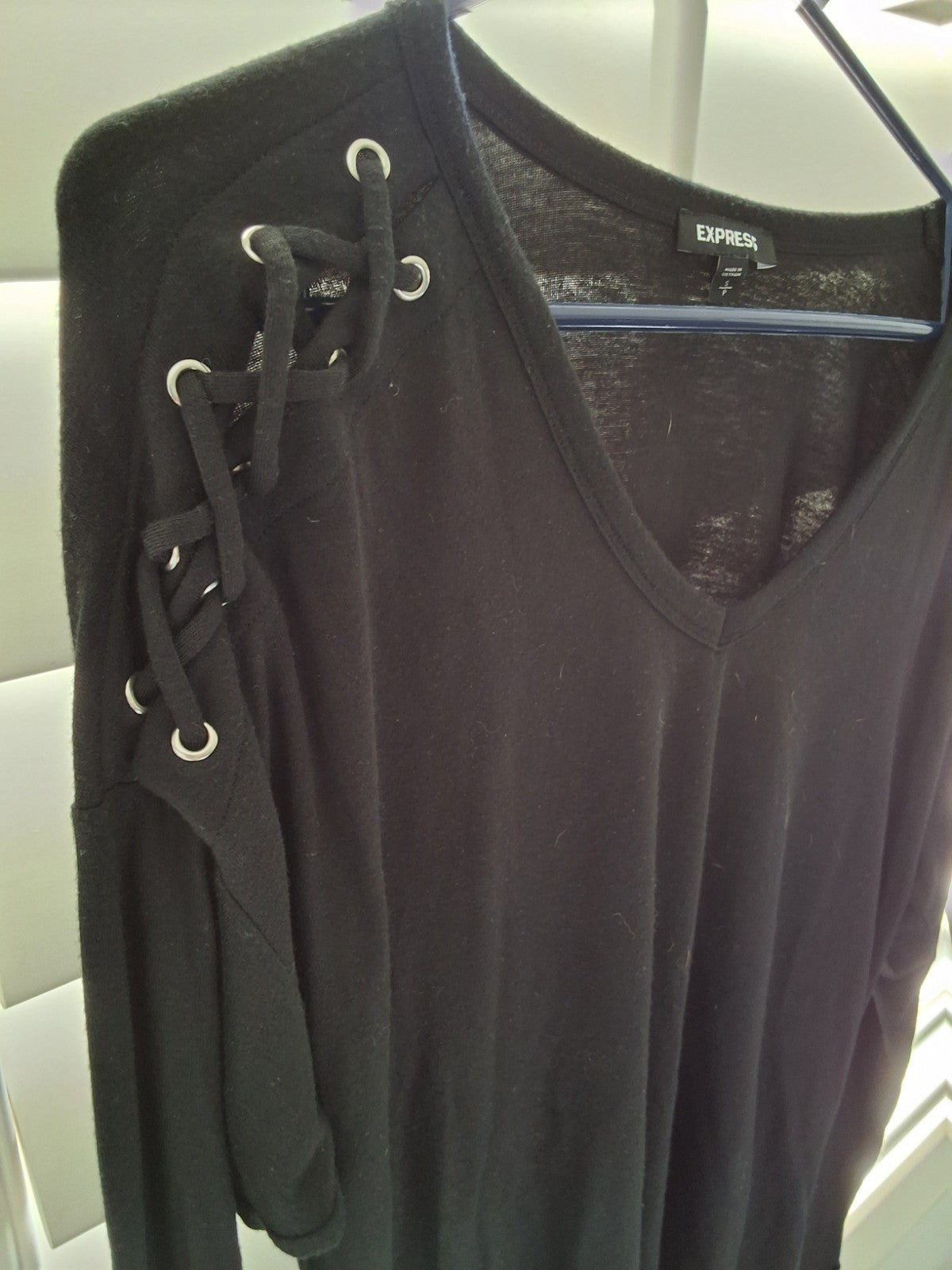 Express Size S Womens Black Laced Shoulder Long Sleeves Top