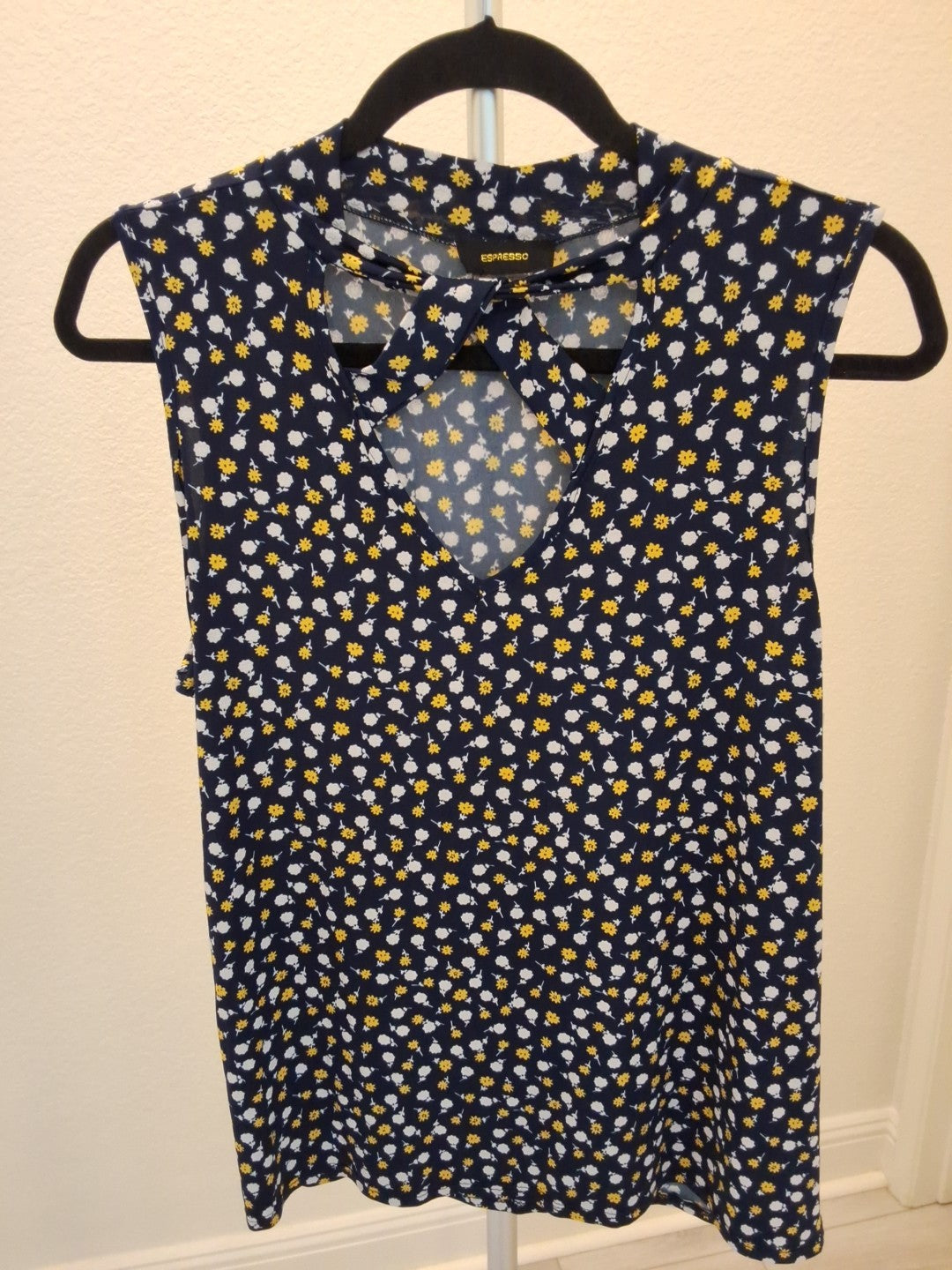 Expresso L Navy Ditsy Floral Keyhole Mock Neck Sleeveless Blouse Y2K Cutout Top