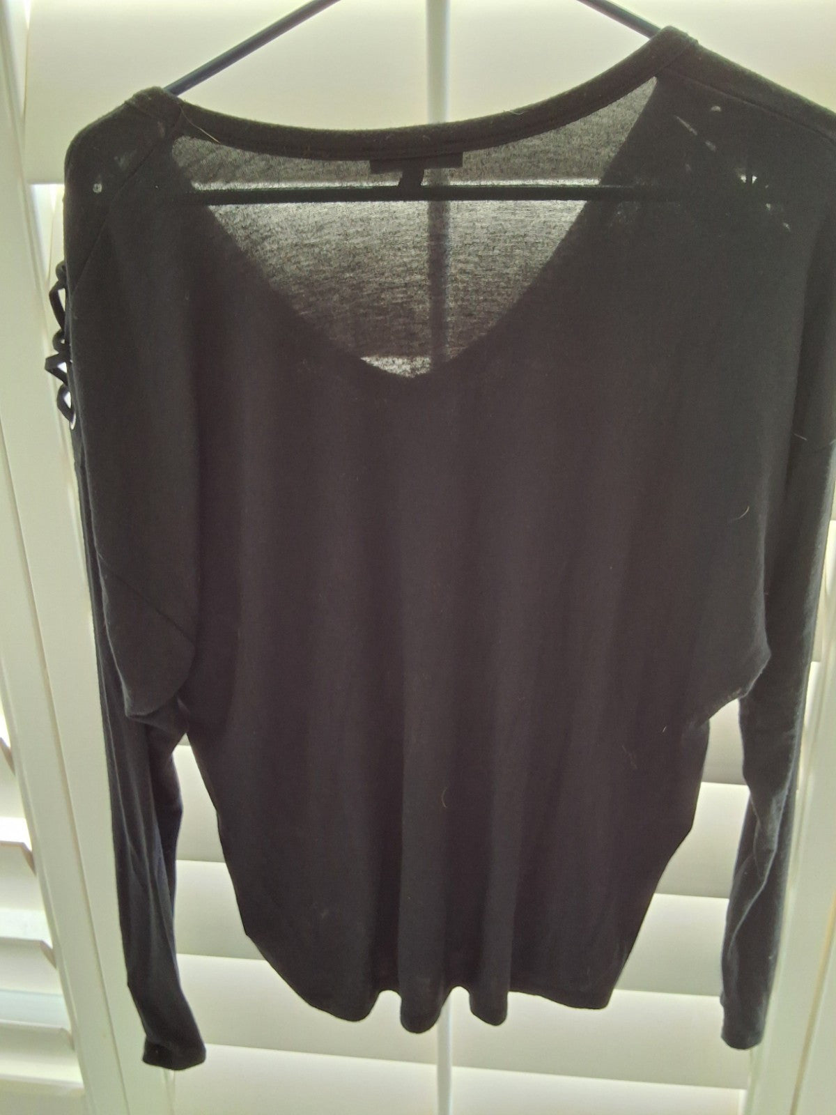 Express Size S Womens Black Laced Shoulder Long Sleeves Top